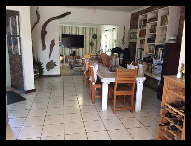 5 BEDROOM HOUSE FOR SALE IN MEER EN SEE